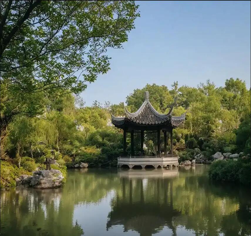 长沙雨花疯子舞蹈有限公司